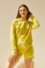 Buzo-y-short-Jelena-verde-pistacho--2-