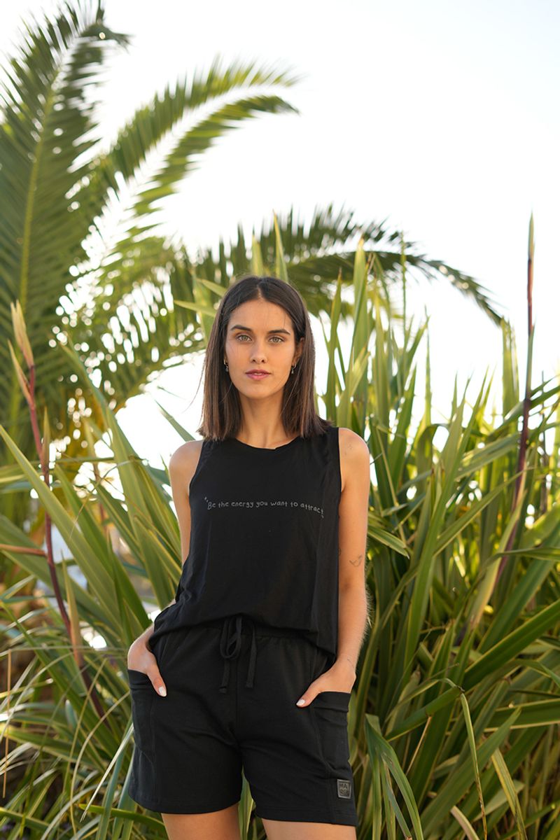 Short-odette-negro-y-musculosa-aragona-jersey-bamboo-negro--1-