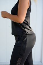 Babucha-nicole-y-remera-julia-ecogreen---red-negro--2-