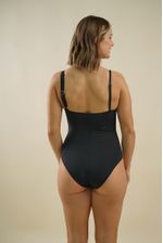 entera-tulum-tricot-y-couro-negro--1-
