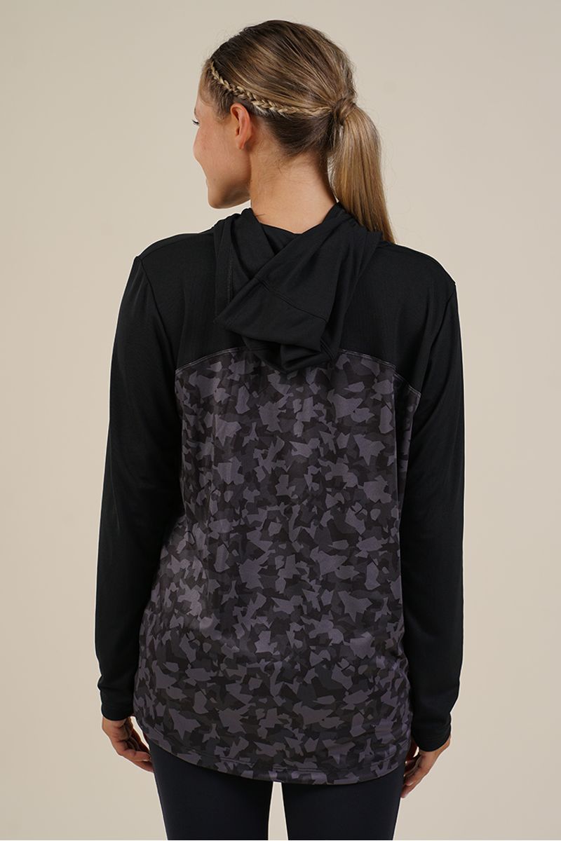 Buzo-Daisy-Interlock-Camuflado-y-Mesh-Negro--2-
