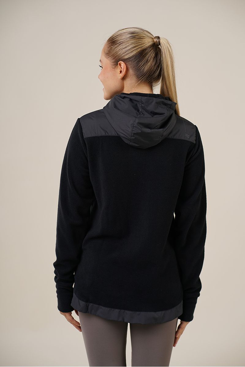 Campera-Emily-Negra-Micropolar-y-Pilotin-Negra-y-Calza-Leggy-Gris-Vizon--4-