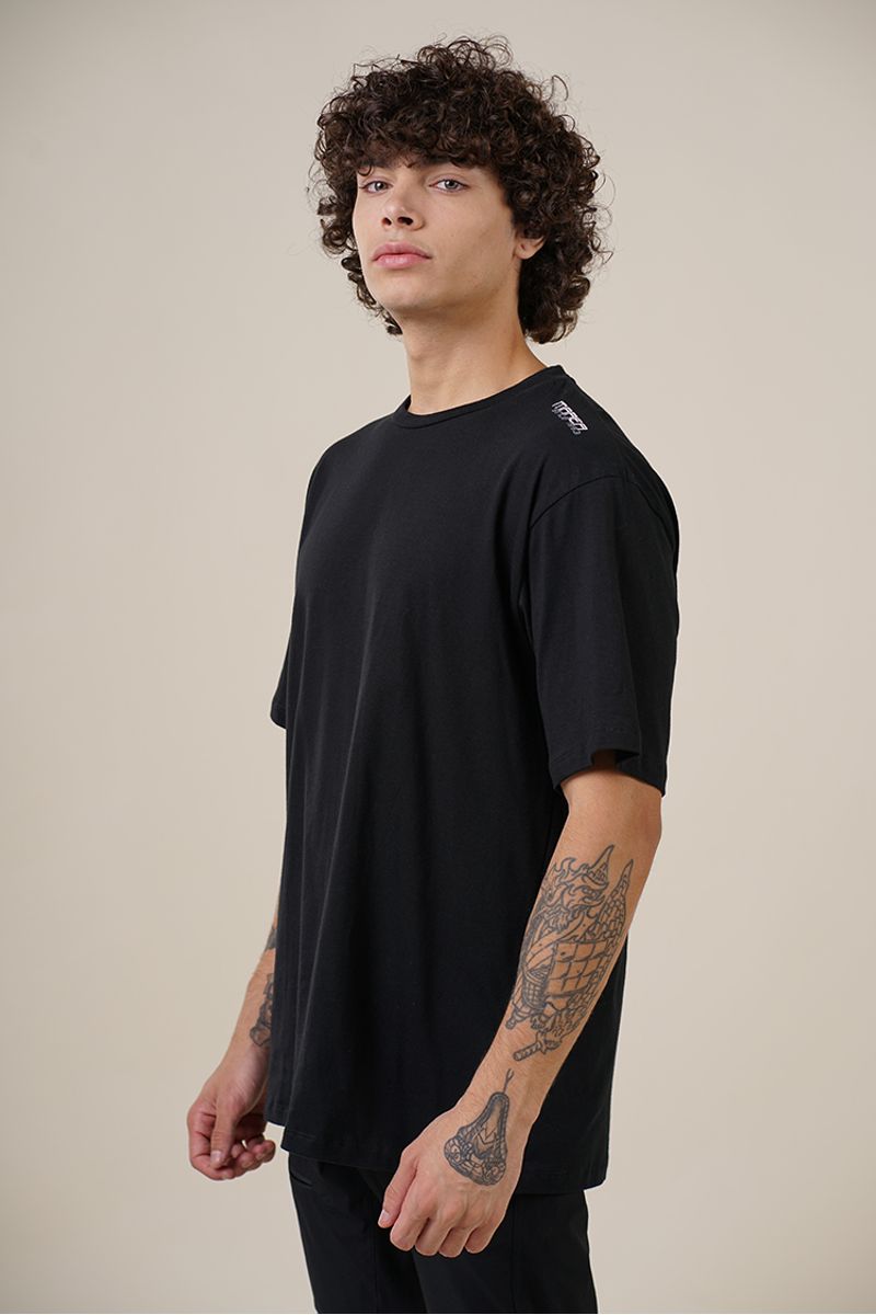 Remera-nahuel-jersey-negro