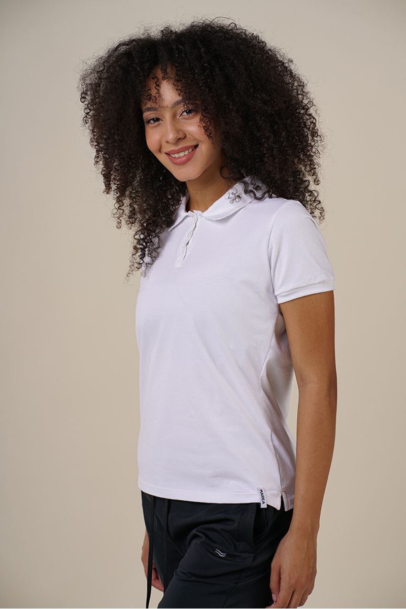 Chomba-Nicki-Jersey-Blanca-y-Babucha-Mila-Frisada-Negra--1-