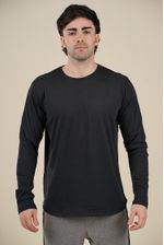 Pantalon-manhattan-gris-melange-y-negro-y-remera-aquila-negra