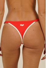 -bomb-tijuca-I-rojo-y-hueso--1-