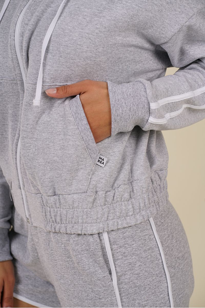 Campera-cool-I-short-viviane-remera-lanin-I-rustico-elastizado-gris-melange-jersey-blanco--2-