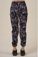Babucha-Mila-Termica-Camo-Grid--1-