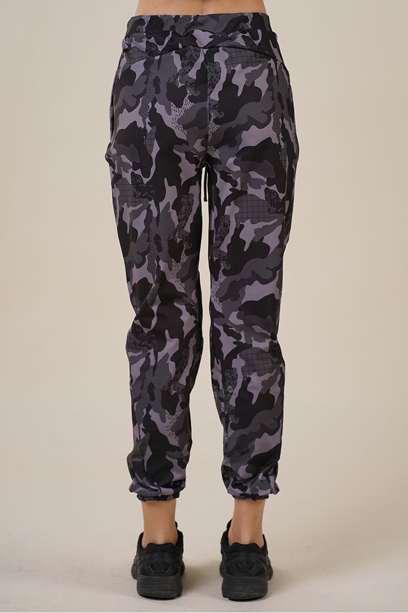 Babucha-Mila-Termica-Camo-Grid--1-