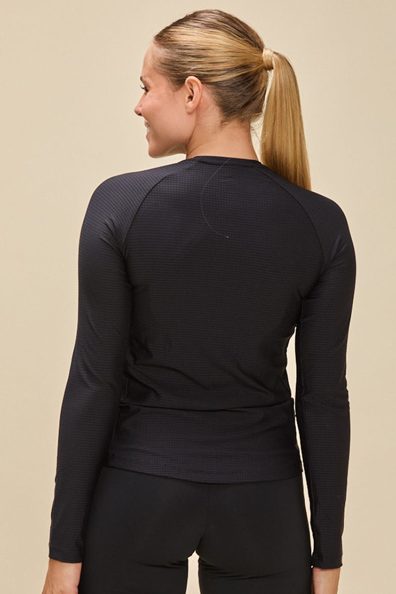 Remera-RUNNING-ML-minicuadros-negro--5-