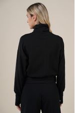 Buzo-Molly-y-Pantalon-Molly-Rustico-Elastizado-Negro--2-