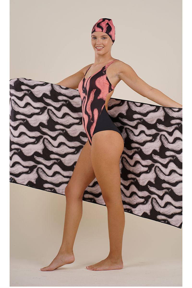 Entera-competicion-AQUARELA-ecogreen-acuarela-luxe-salmon-y-negro-TOALLON-soft-towel-acuarela-luxe
