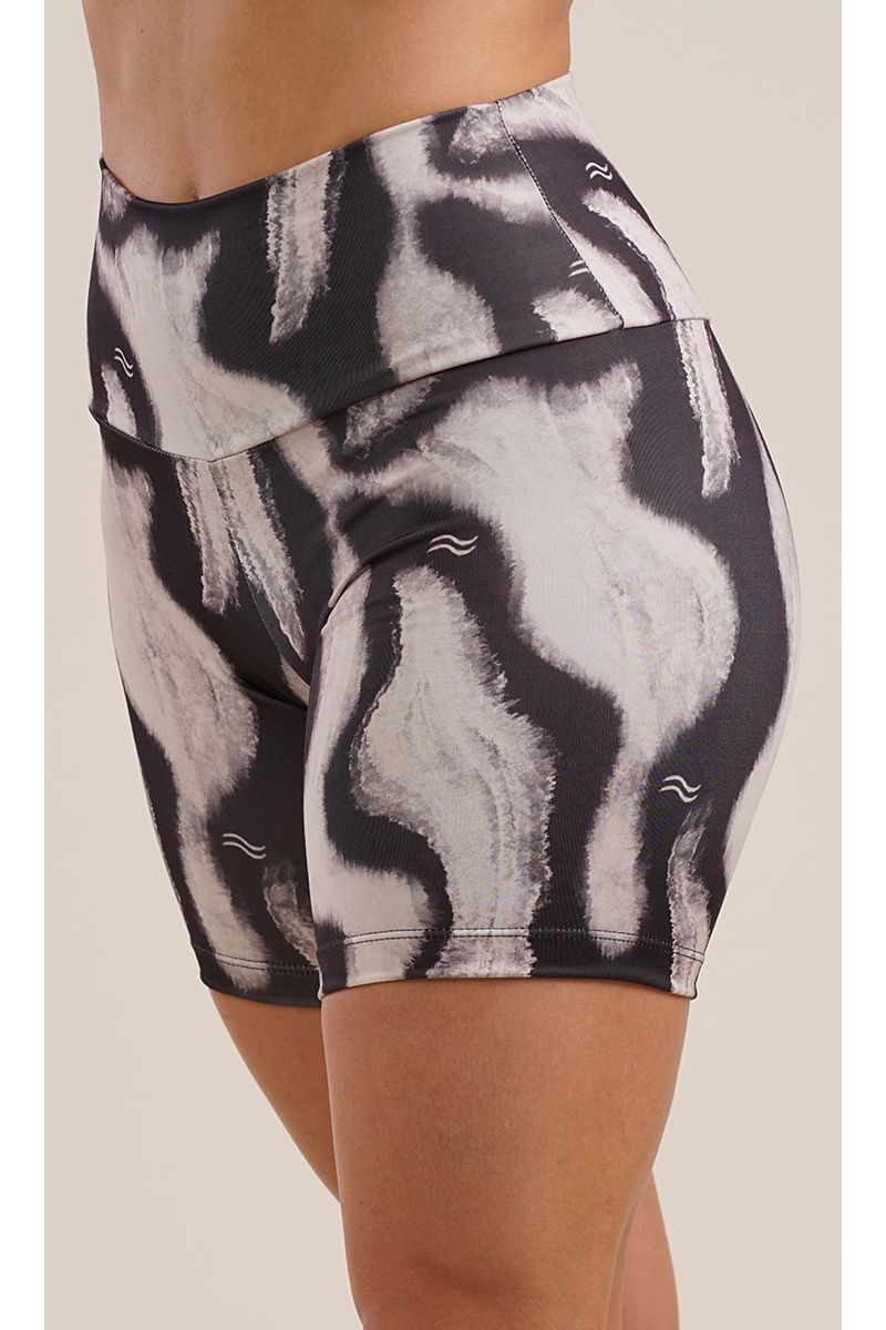 Short-KOLSON-2-cabos-acuarela-luxe-hueso-y-negro--1-