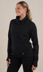 Buzo-GERALDINE-micropolar-grid-negro--2-