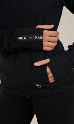Buzo-GERALDINE-micropolar-grid-negro--4-