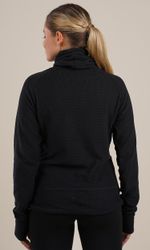 Buzo-GERALDINE-micropolar-grid-negro--1-