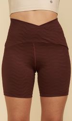 SS-POPPY-SUPPLEX-TEXT-WAVES-DARK-MOCHA