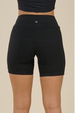 Short-kay-alg-y-lycra-negro-y-remera-run-minicuadros-negro--2-